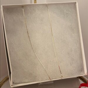 Sterling Silver Silpada Box Chain, Approx. 29” long. Chain has a flaw, see pics